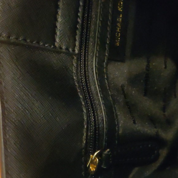 Michael Kors leather tote - Picture 4 of 7